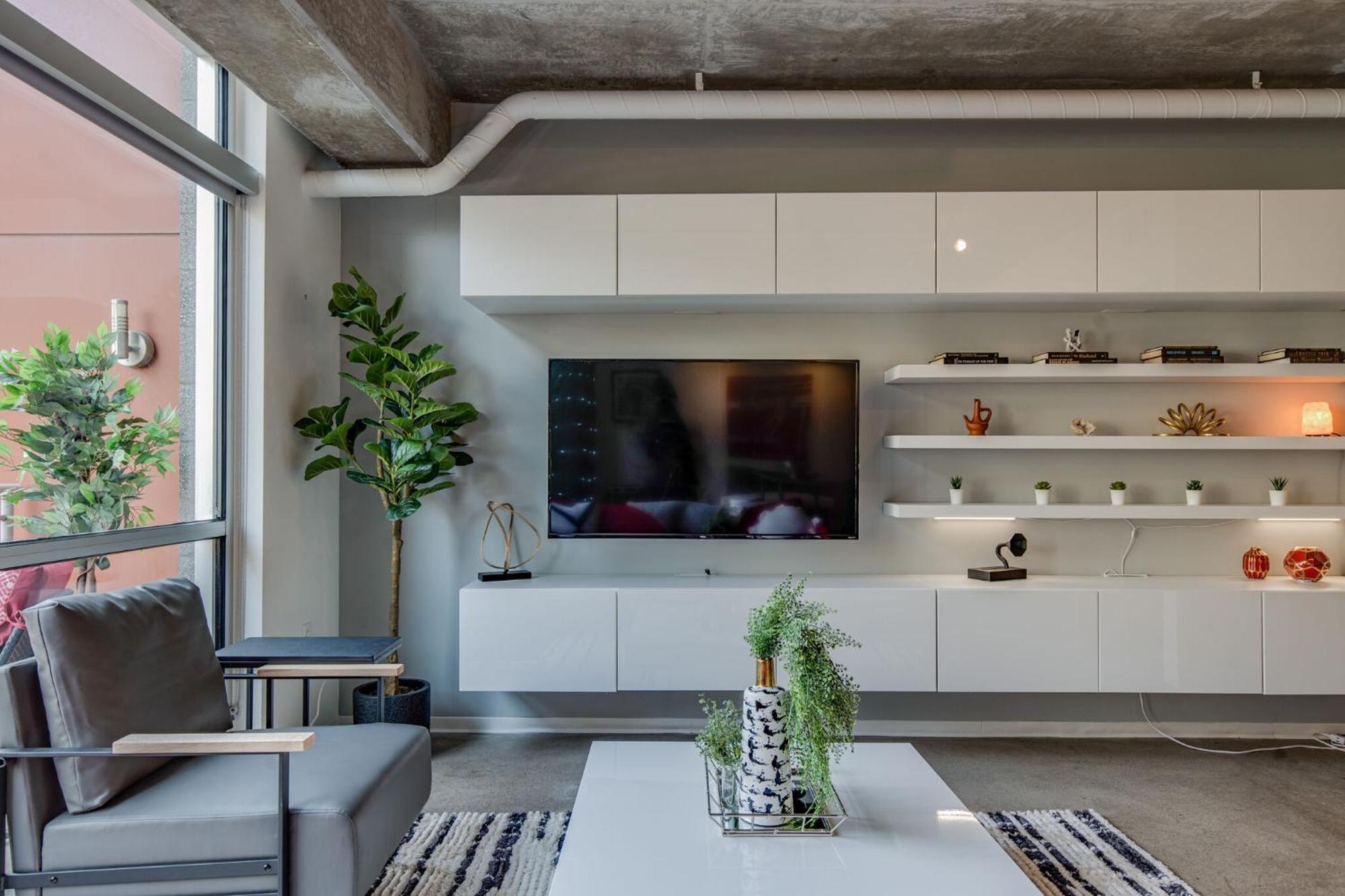 Luxe + Modern Johnny Cash Inspired Executive Condo Nashville Exterior photo